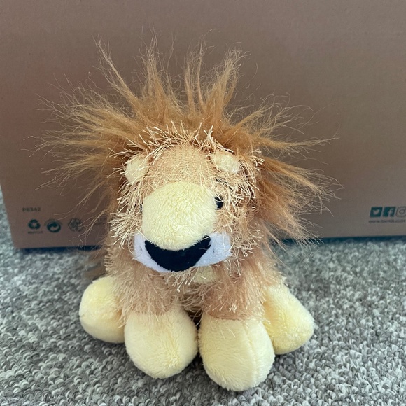 4/$25 - Webkinz Lion - Picture 1 of 3